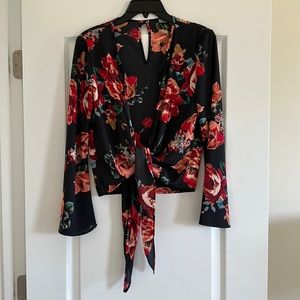 Abbeline floral front tie top, size XS